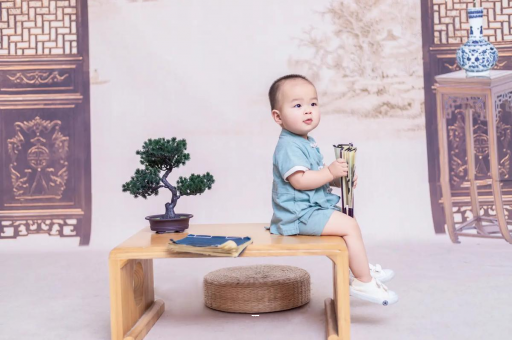 栖霞蜡笔小新美伢怀孕